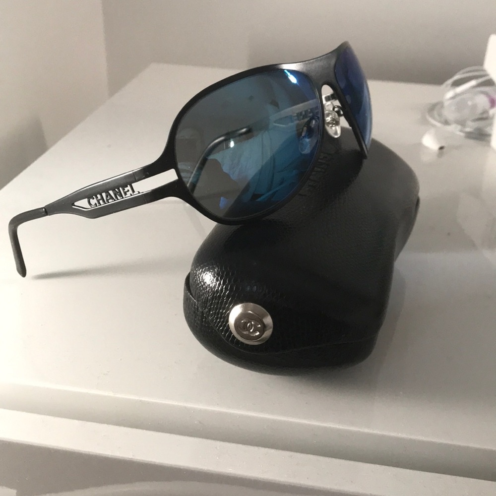 Chanel sunglasses black metal frame